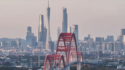 焦点访谈：高举改革开放旗帜 开辟中国式现代化广阔前景